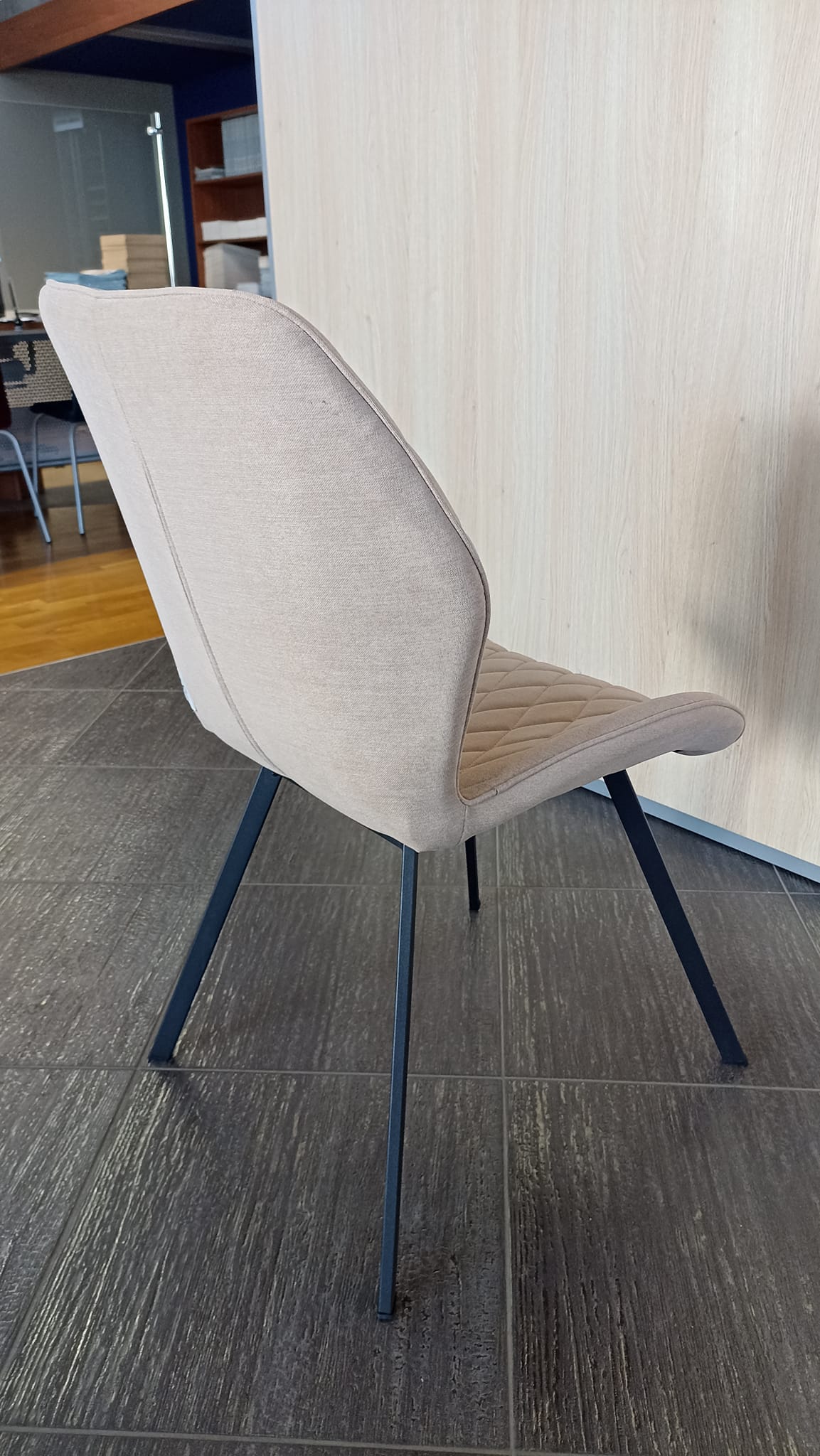 Nogi metalowe do mebli – trwałość i styl od Stolbrzeg